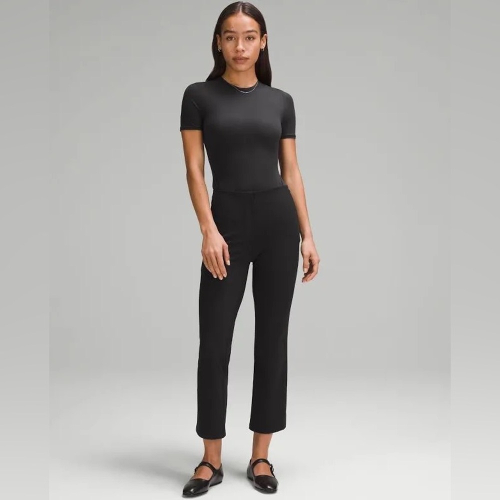 Lululemon Smooth Fit Pull On High Rise Cropped Pant